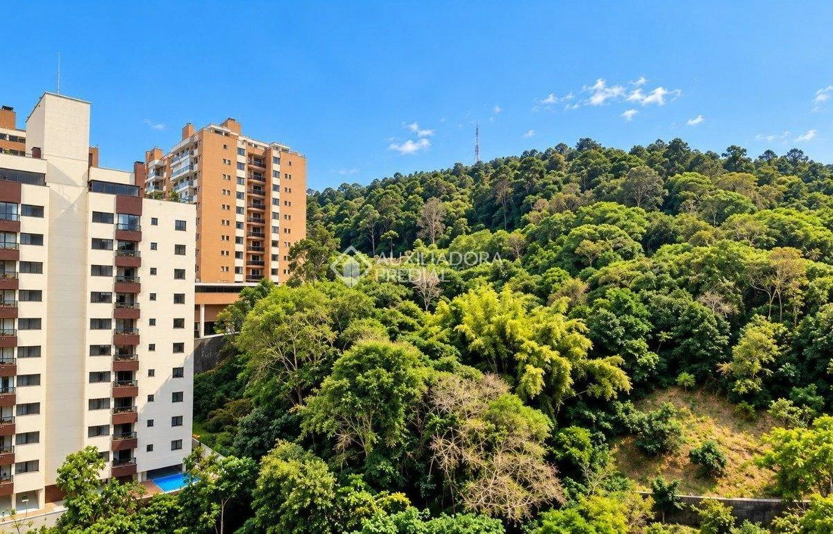 3-bedroom apartment with a park view in Florianópolis — photo 16