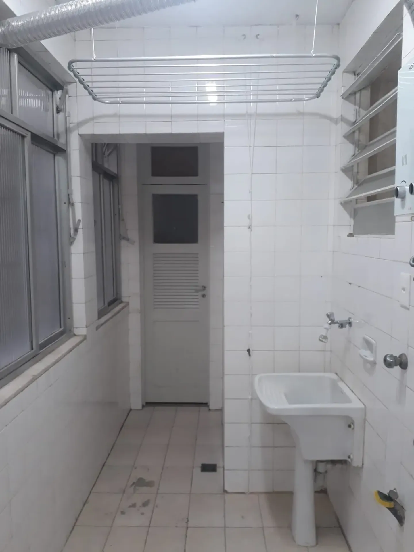 2-bedroom apartment with a bathtub in Rio de Janeiro — photo 8
