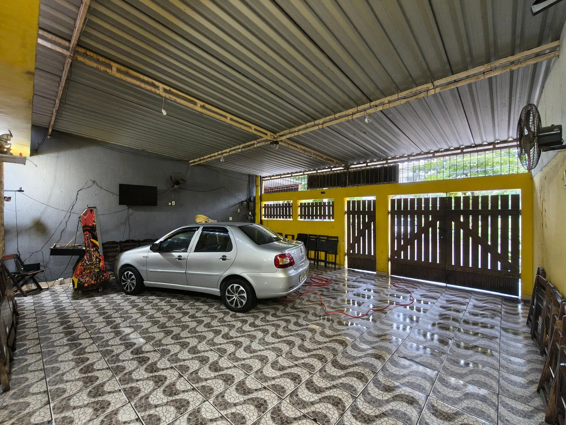 Furnished house with 5 bedrooms and 5 bathrooms — photo 76