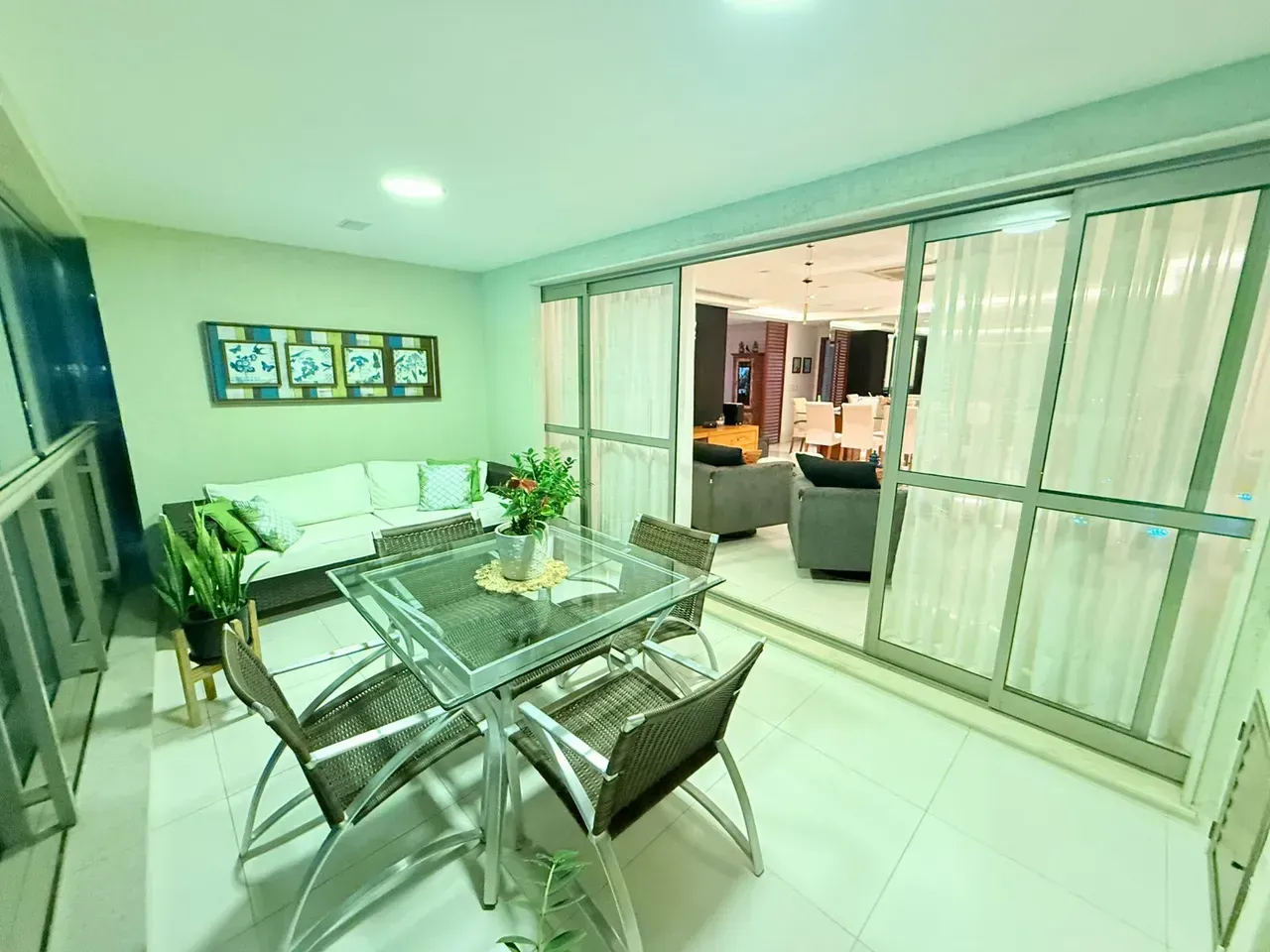 Apartamento mobiliado com 4 quartos e 5 banheiros, 233 m² — photo 15