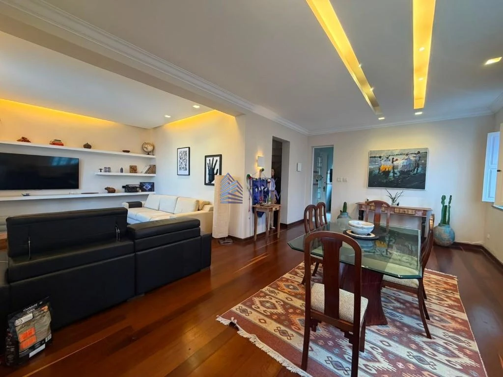 4-bedroom 500 m² house with 5 bathrooms — photo 4