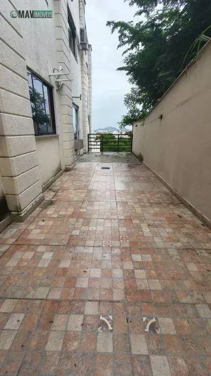 3-bedroom apartment with a closed kitchen 184 m² — photo 10