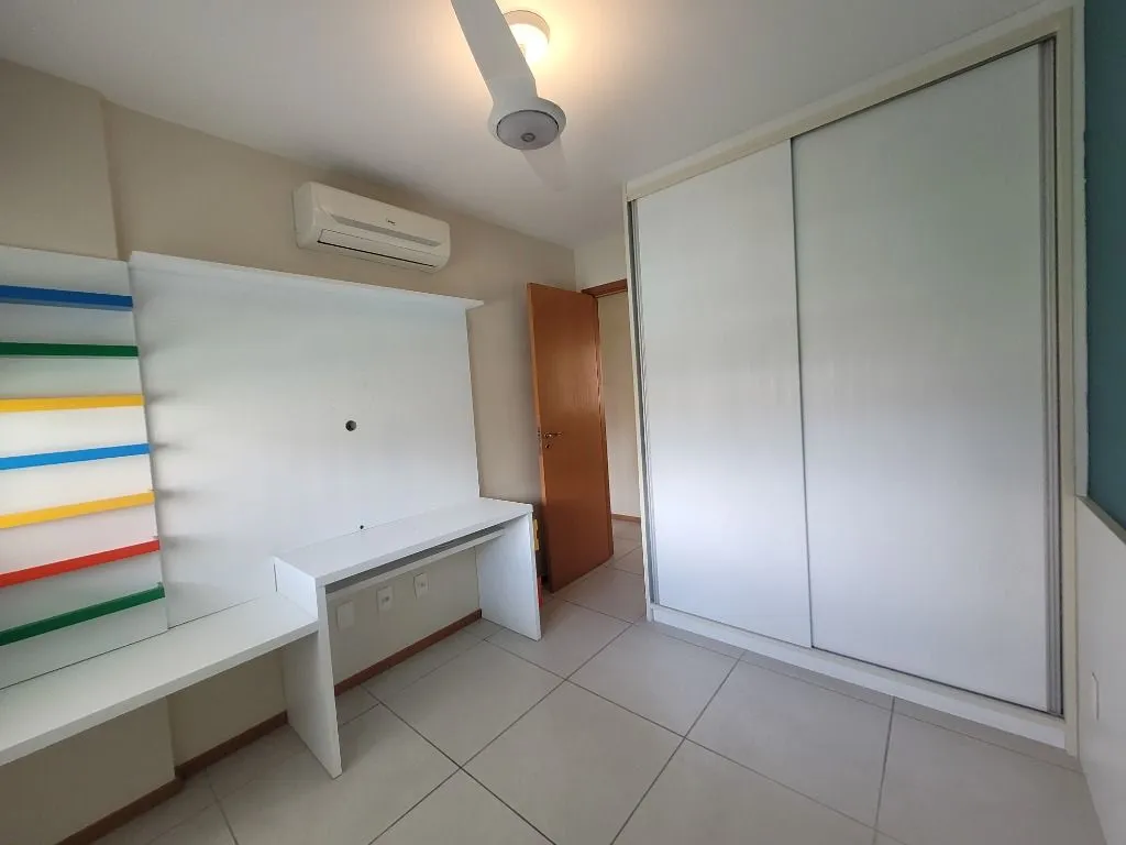 Glass-enclosed balcony in a 3-bedroom apartment, 108 m² — photo 11