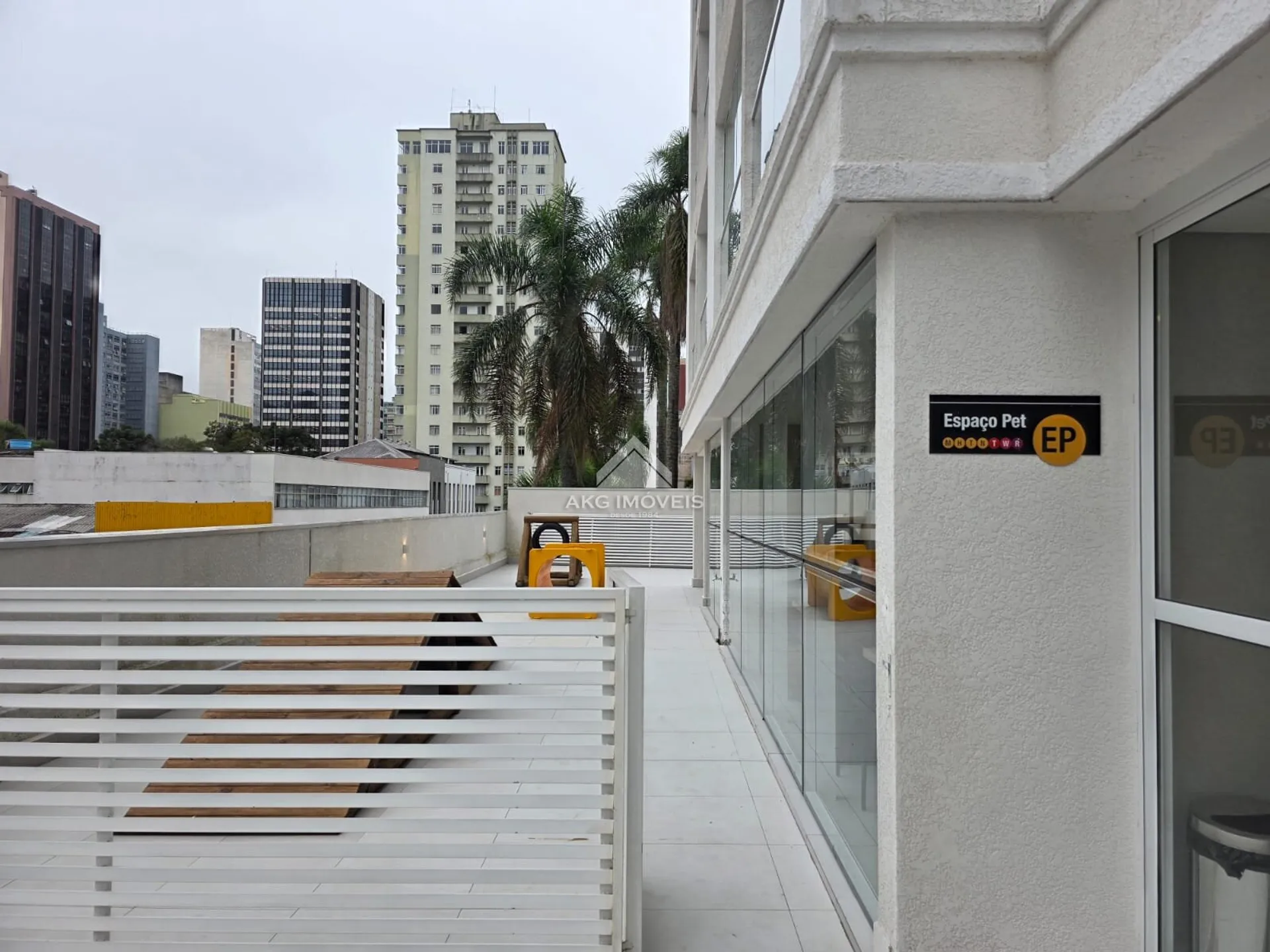 Apartamento de 1 dormitorio de 27 m² con balcón y parking — photo 23