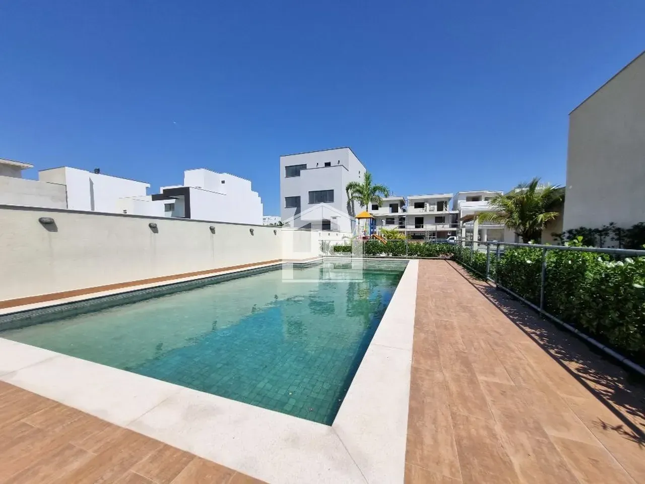 Triplex house with 4 bedrooms and 5 bathrooms, 2 parking — photo 30