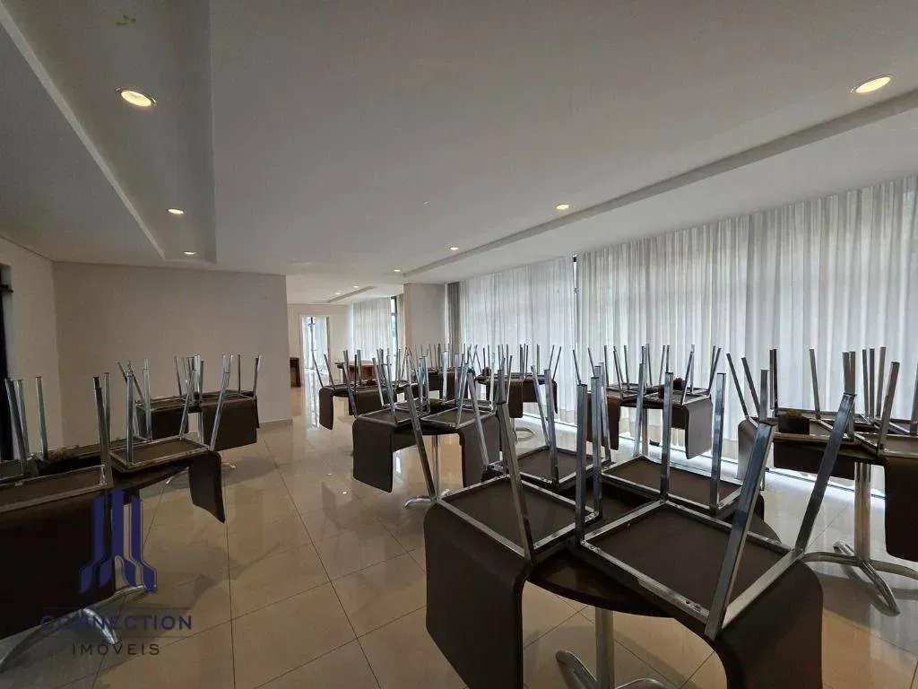 Furnished 2-bedroom apartment with open-plan gas kitchen — photo 31