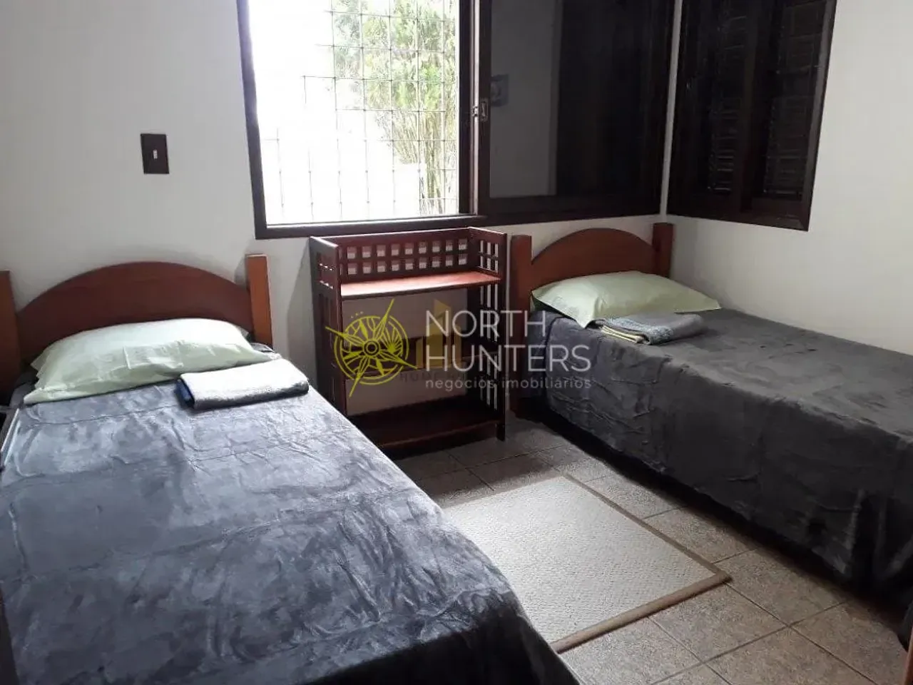 Casa amueblada con 4 dormitorios y 3 baños — photo 2