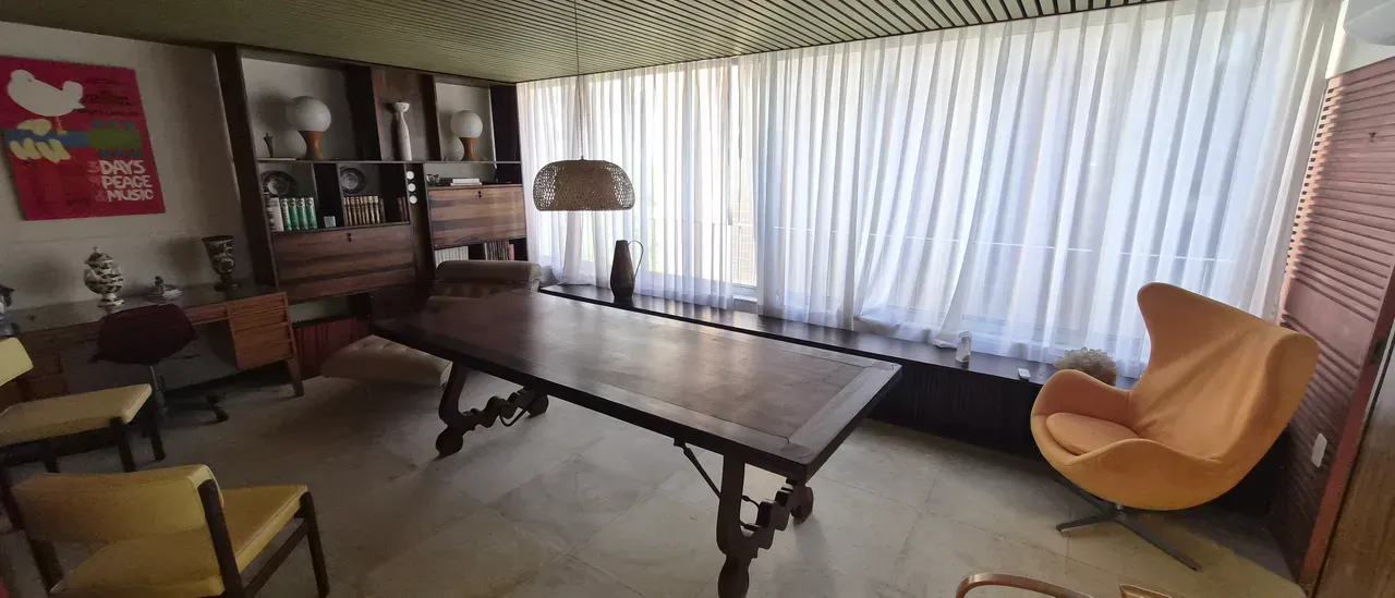 300 m² apartment with 4 bedrooms and gas kitchen — photo 63
