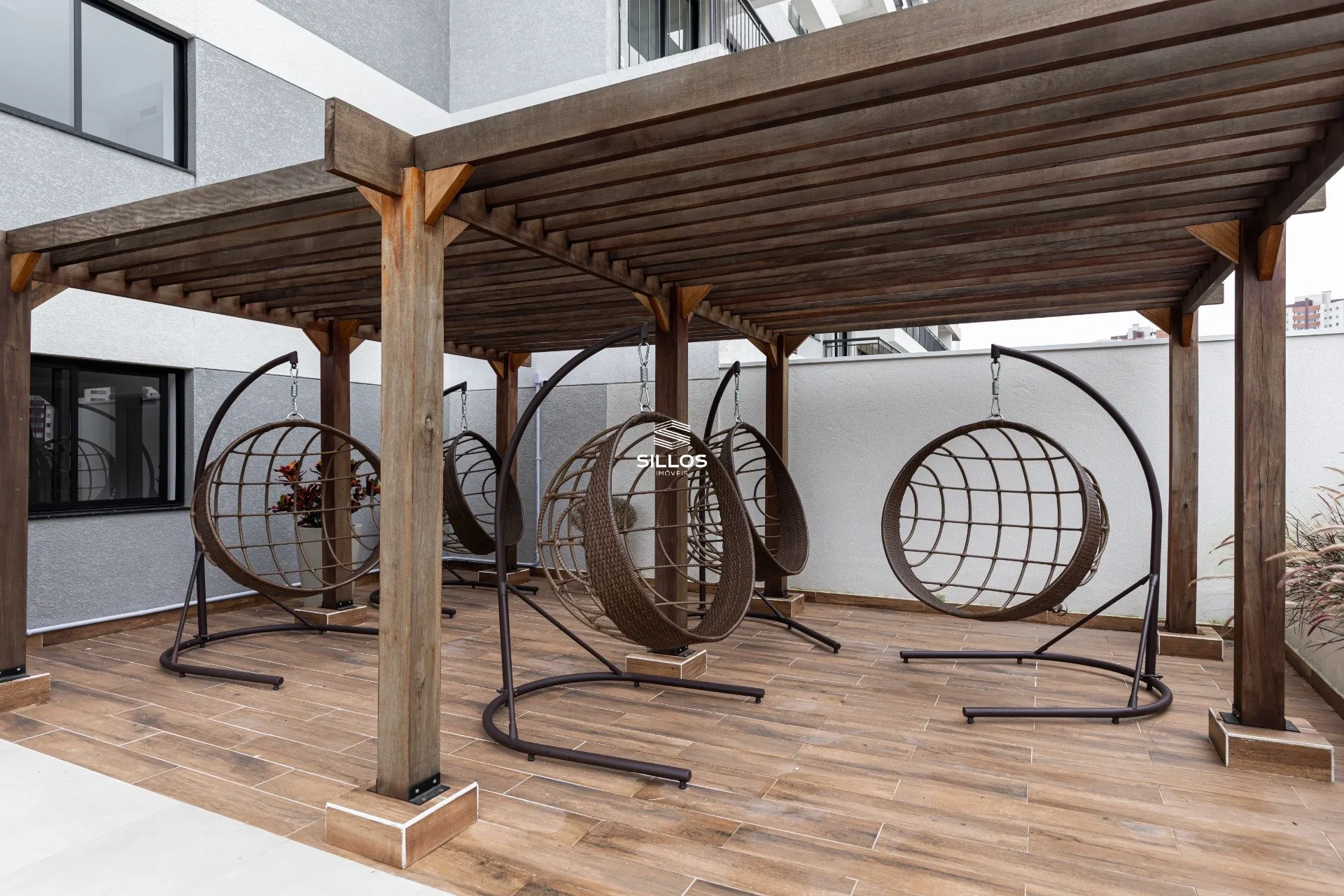 One-bedroom apartment in a building with a gym — photo 19