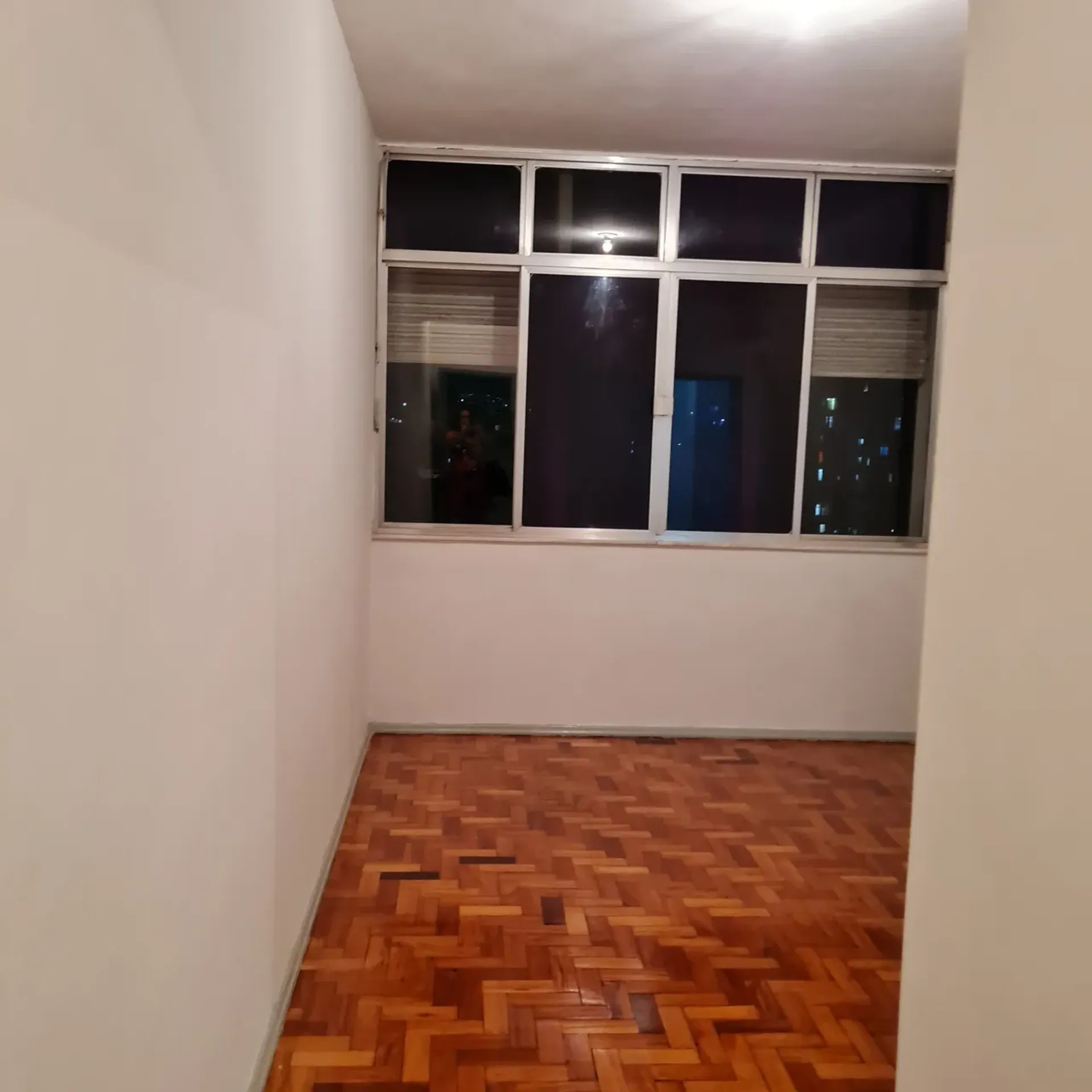 Apartment on the 9th floor with wood or laminate floors — photo 39