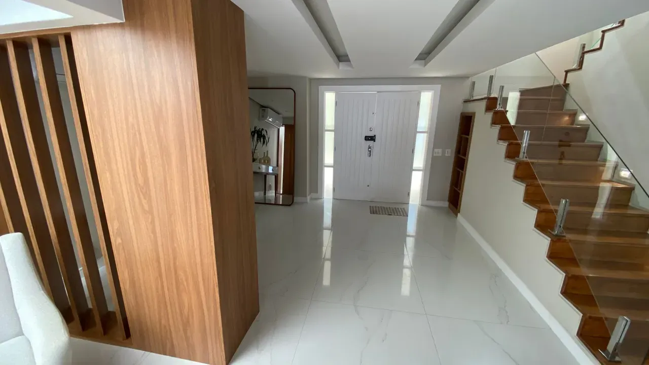 500 m² house with 4 bedrooms and a terrace — photo 16