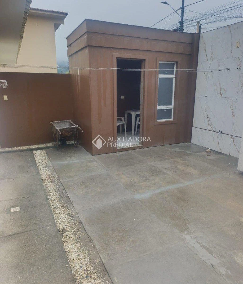 Мебльований будинок з 2 спальнями та кухнею з газом — photo 15