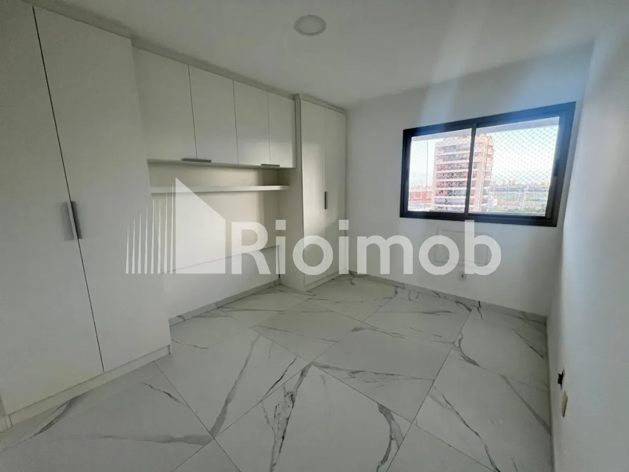 3-bedroom apartment with 2 bathrooms and parking spot — photo 3