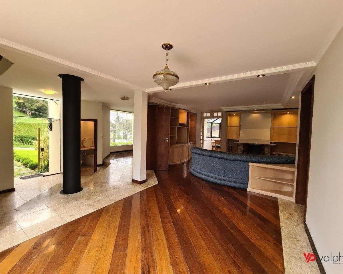 Condo house with 3 bedrooms and 5 bathrooms — photo 14
