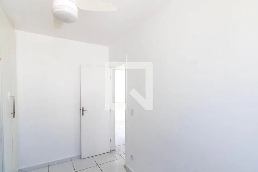 2-bedroom apartment with open-plan gas kitchen — photo 17