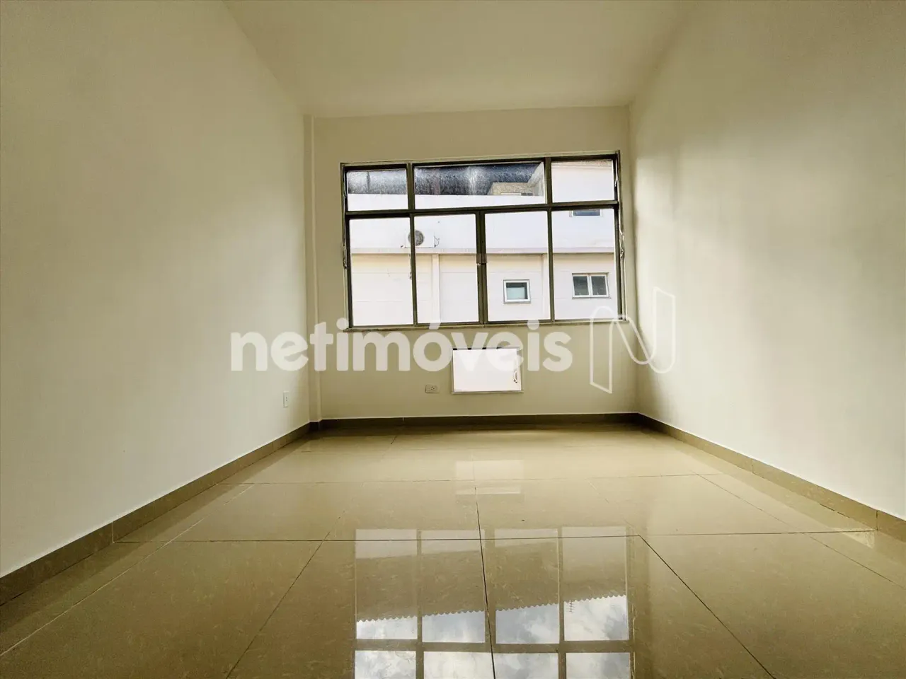 Apartamento com 2 quartos, cozinha separada e 1 banheiro — photo 14