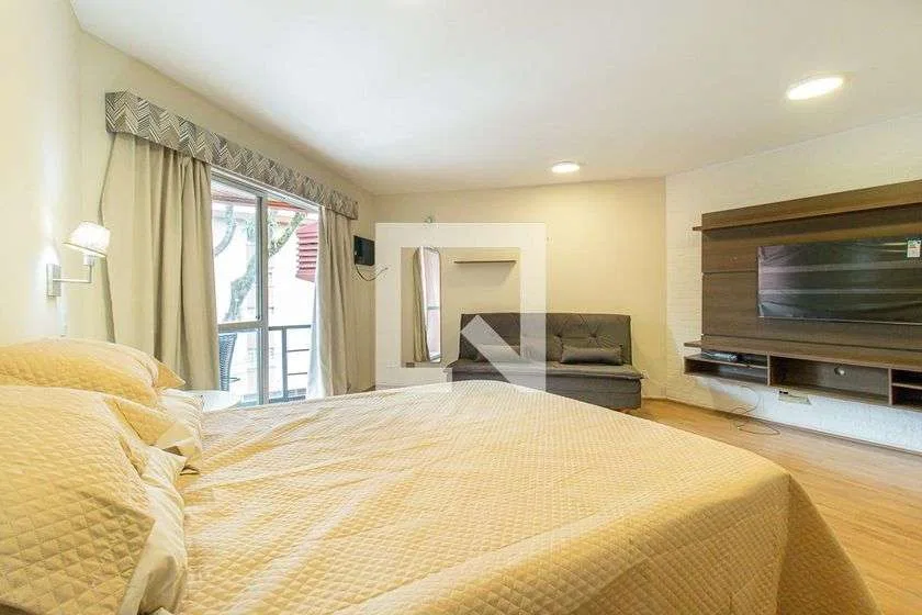 Furnished studio, 37 m², with a washing machine — photo 7