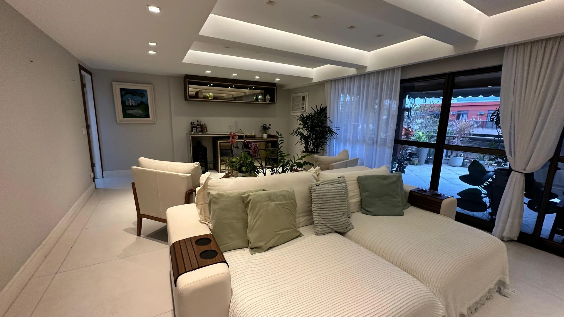 300 m² apartment with a washing machine and a dishwasher — photo 35