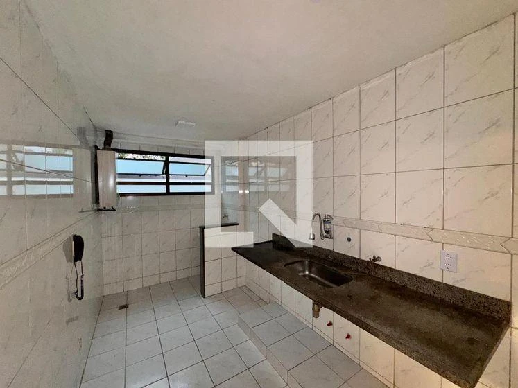 One-bedroom apartment in a building with a pool — photo 2
