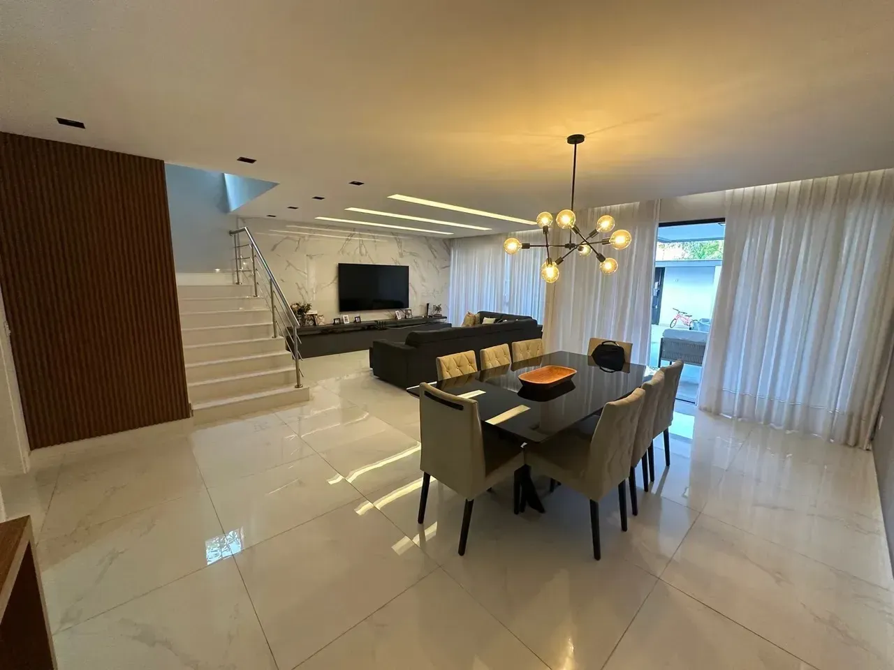 Casa mobiliada com 5 quartos e 5 banheiros, 488 m² — photo 9