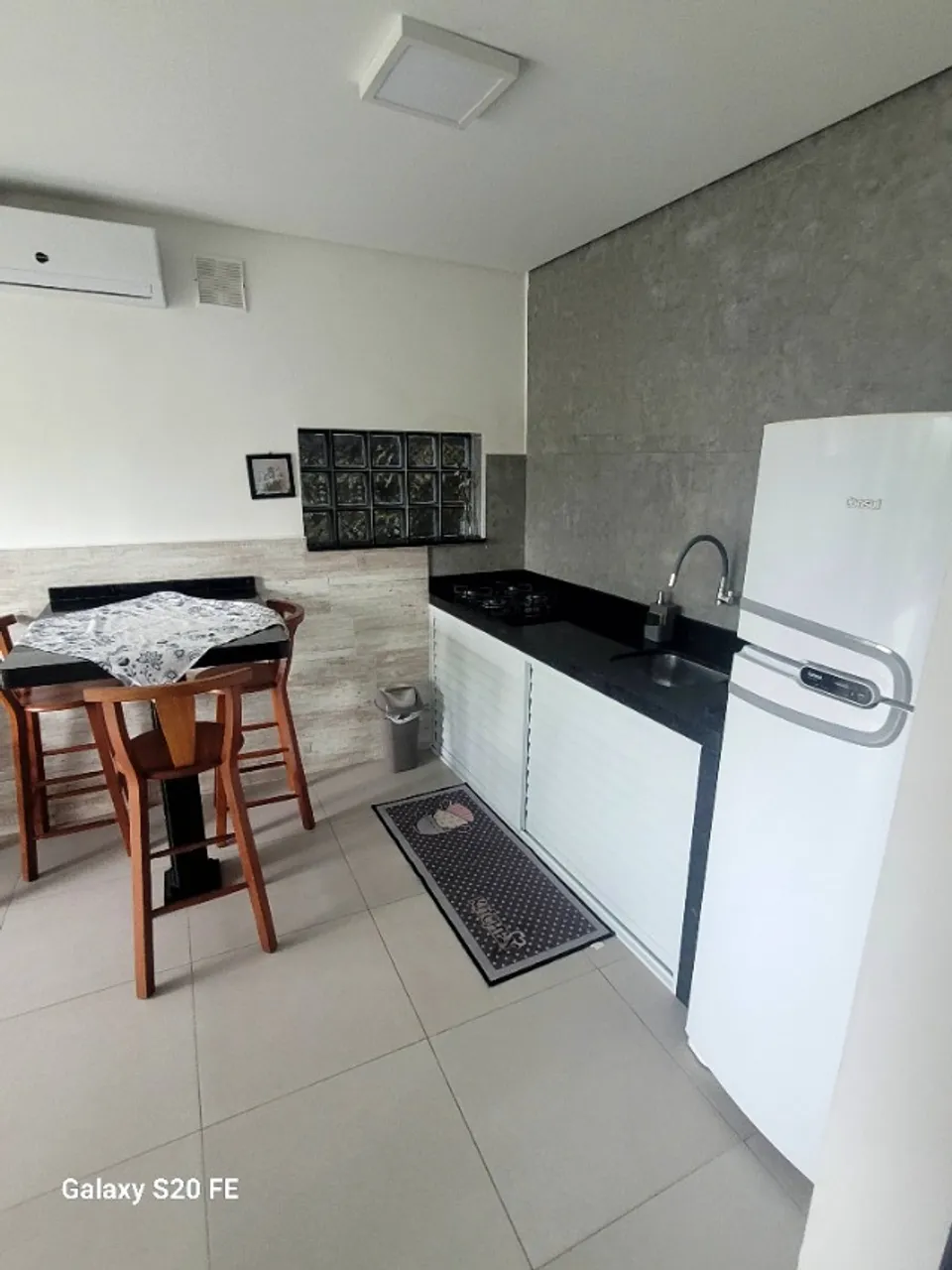 Furnished loft with open-plan kitchen and 1 parking spot — photo 2