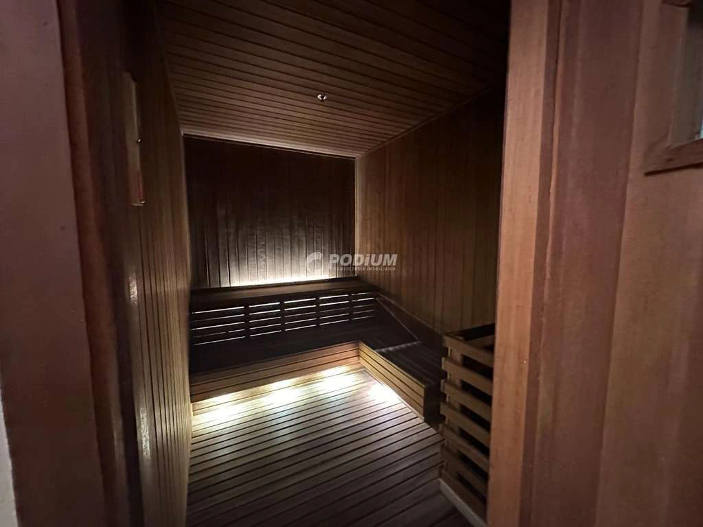 Furnished 64 m² apartment with 1 en-suite and 2 parking spots — photo 19