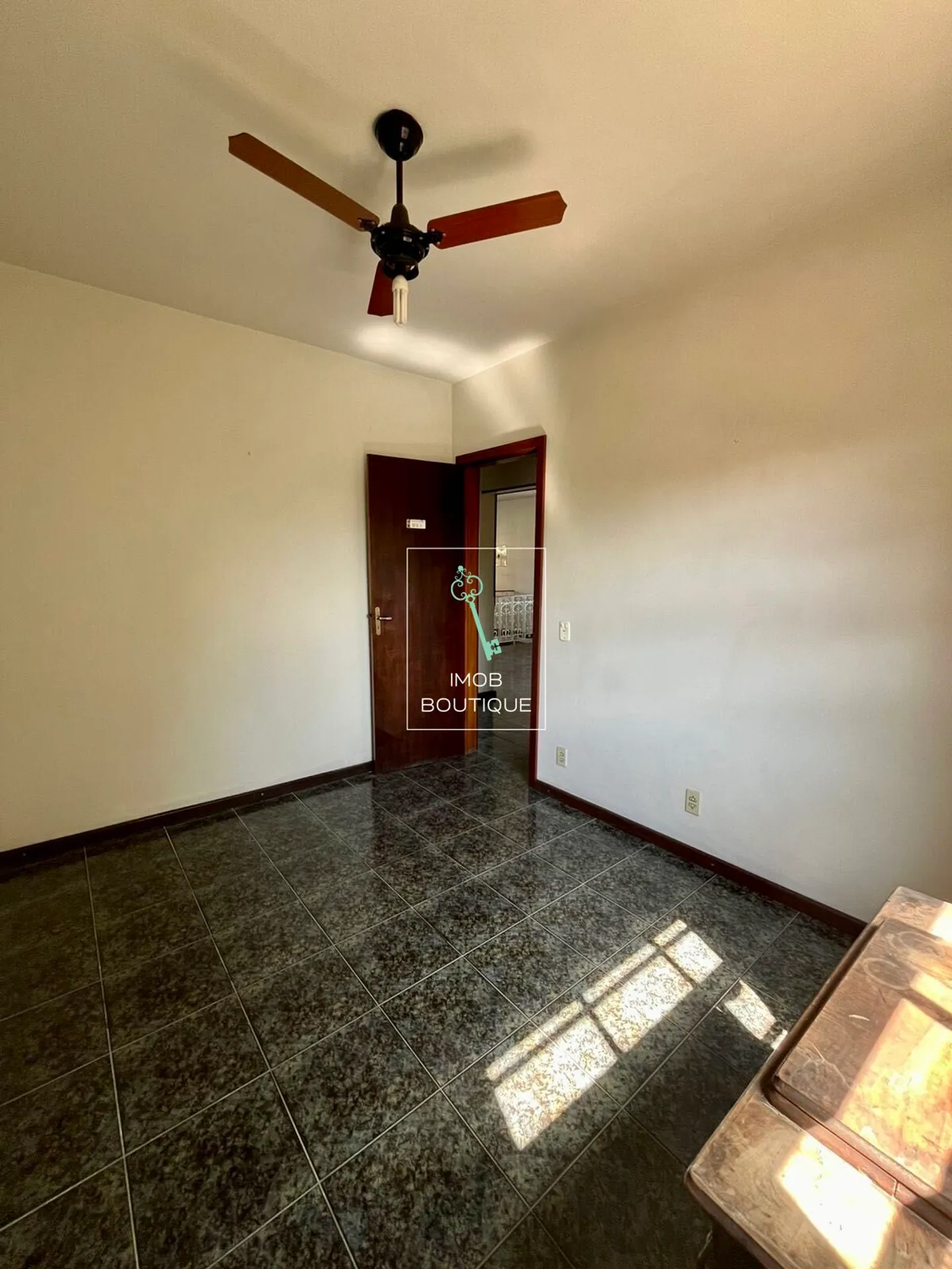 Casa de 5 dormitorios y 321 m² con oficina en casa — photo 44