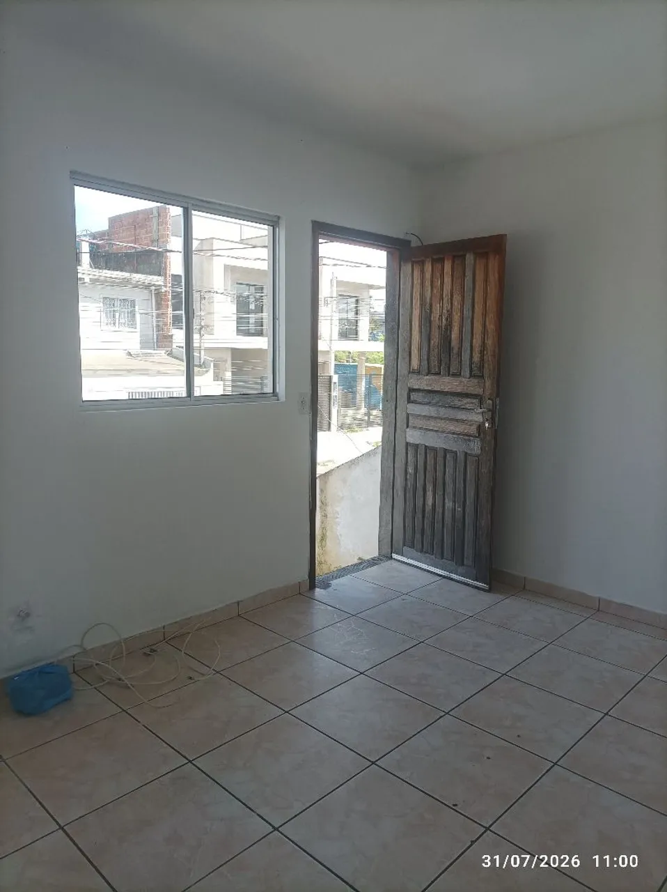 2-bedroom house with glass shower enclosure, no parking — photo 16