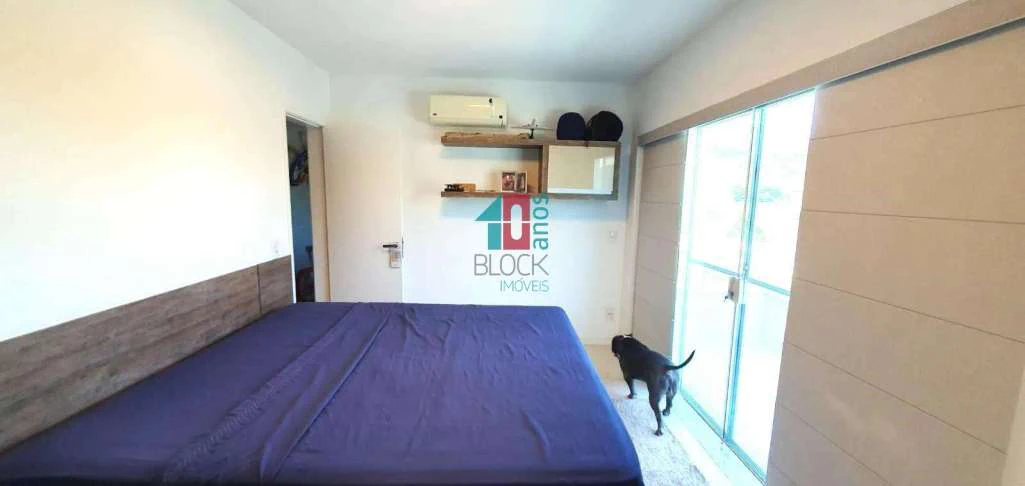 Condominium house with 4 suites and a home office desk — photo 4