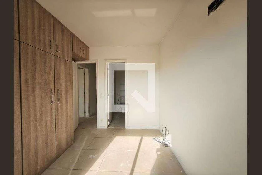 Apartment with 4 en-suite bedrooms and 156 m² — photo 28