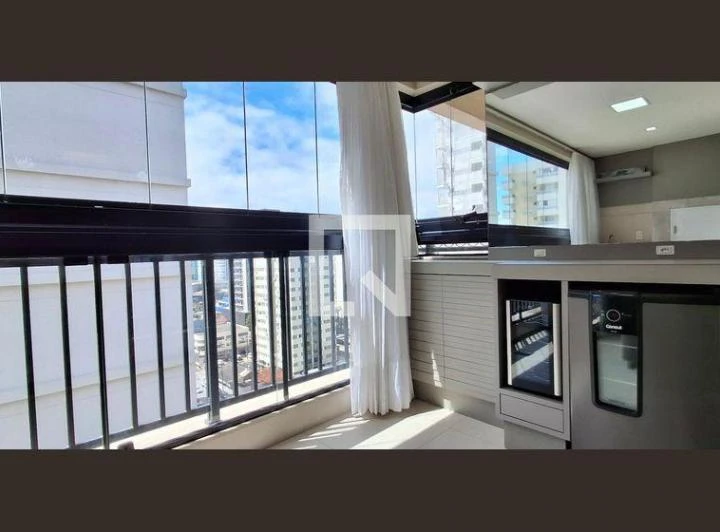 Furnished 3-bedroom apartment with 4 baths and 111 m² — photo 8