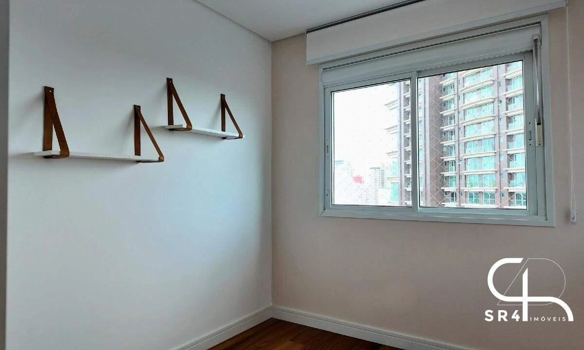Furnished 186 m² apartment with 4 bedrooms and 2 en-suites — photo 2