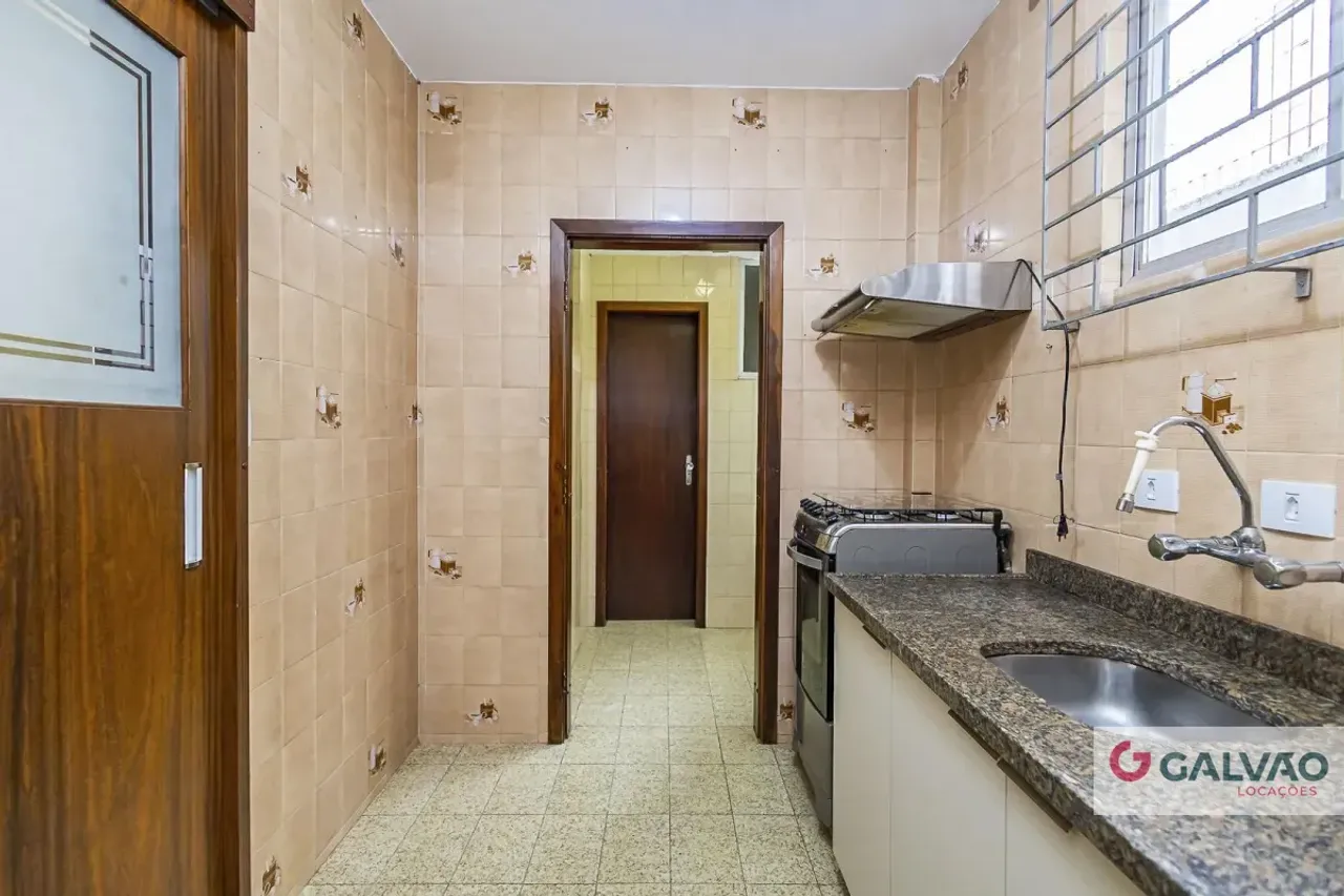 Ground-floor 108 m² apartment with 3 bedrooms and closed kitchen — photo 5