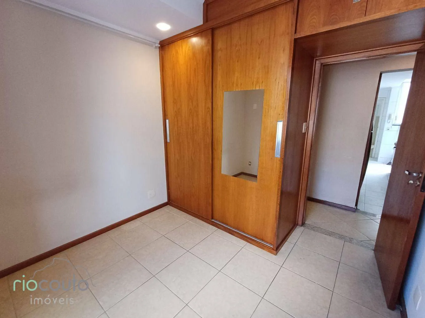 Apartment with 3 bedrooms and 2 bathrooms with a balcony — photo 19