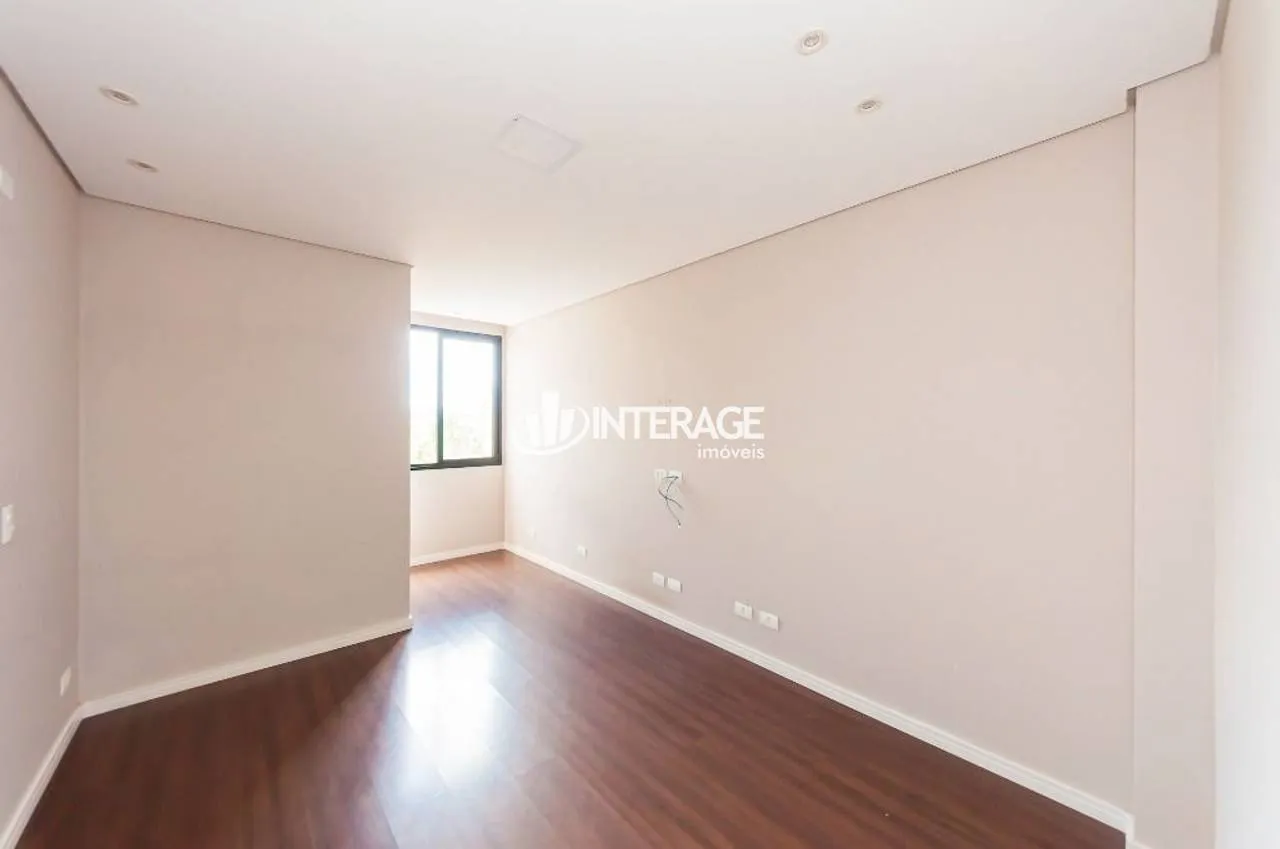 3-bedroom house with a washing machine in Curitiba — photo 20