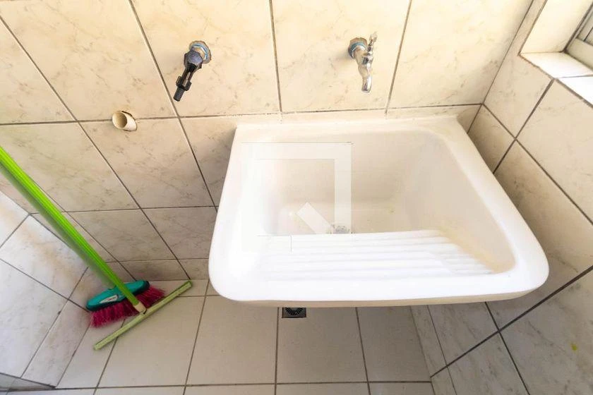Балкон с грилем и 3 спальни: квартира 80 м² — photo 22
