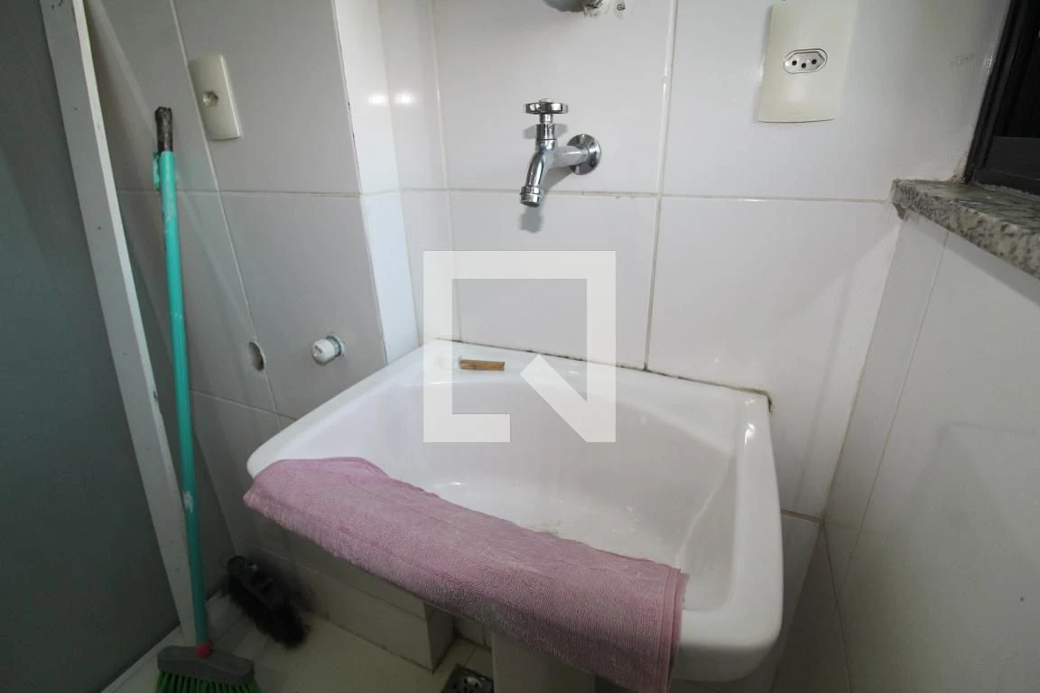 Apartamento sem mobília com varanda e 3 quartos — photo 50