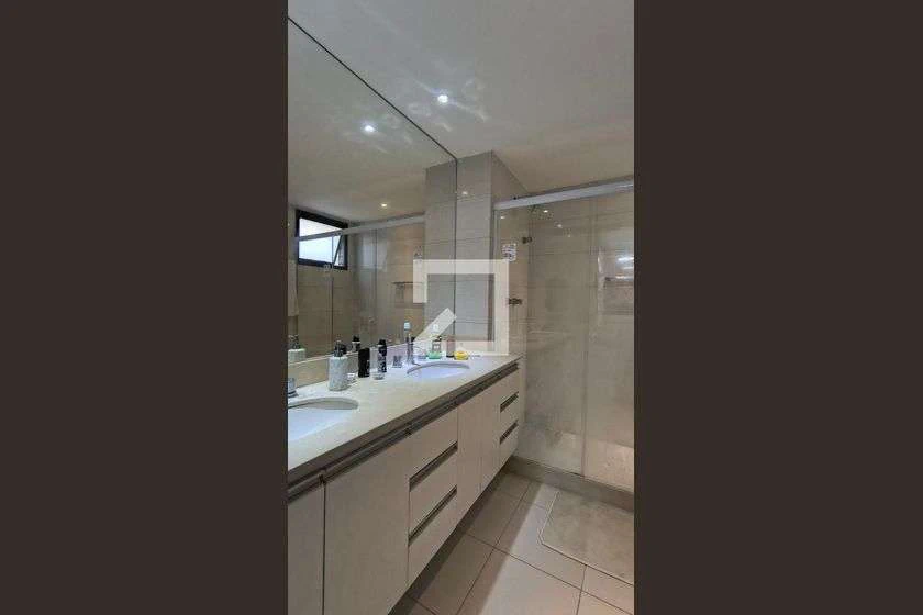 Top-floor duplex with 326 m², 5 bedrooms and 3 parking — photo 15