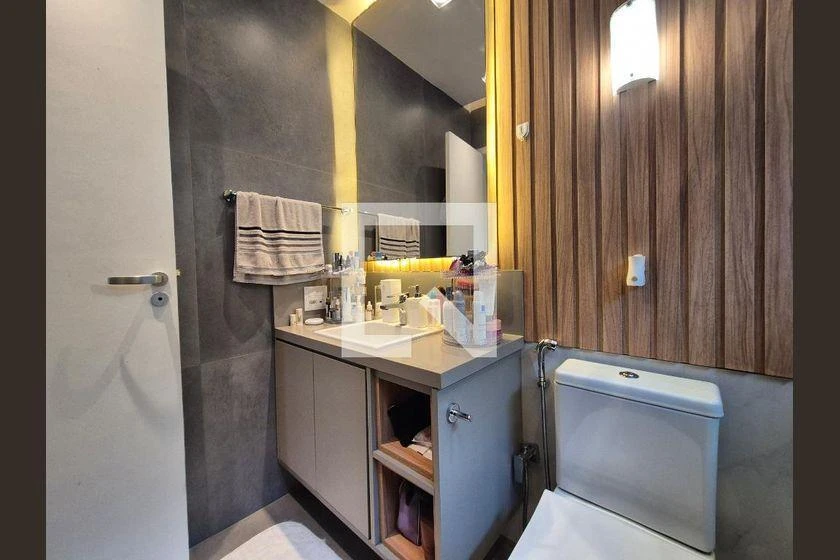 Home office in a 4-bedroom house, 373 m² — photo 2