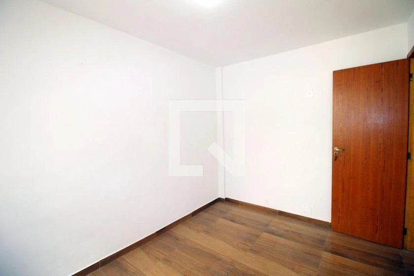 Apartment, 48 m², with wood or laminate floors — photo 21