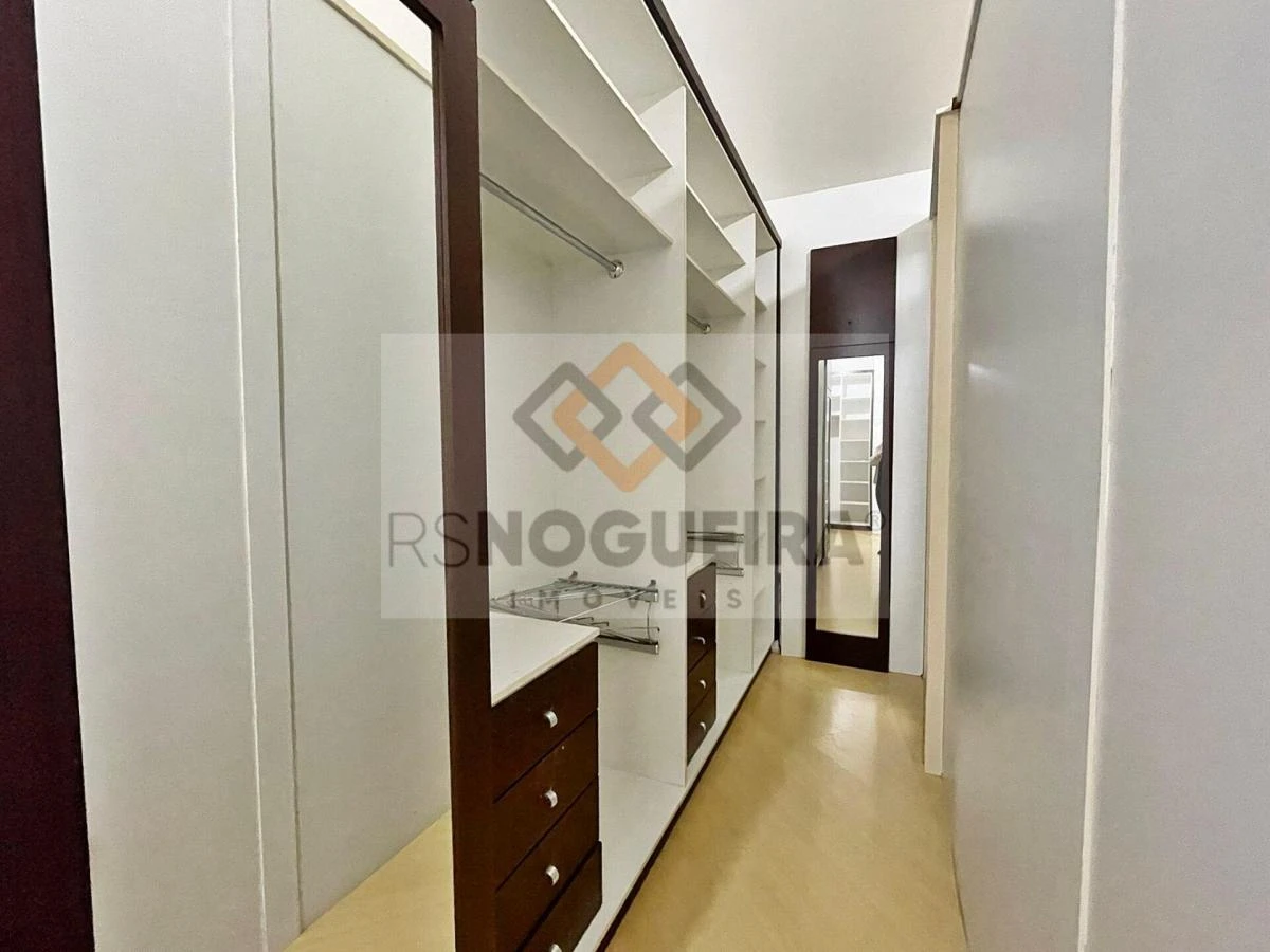 Furnished house, 317 m², with a bathtub — photo 28