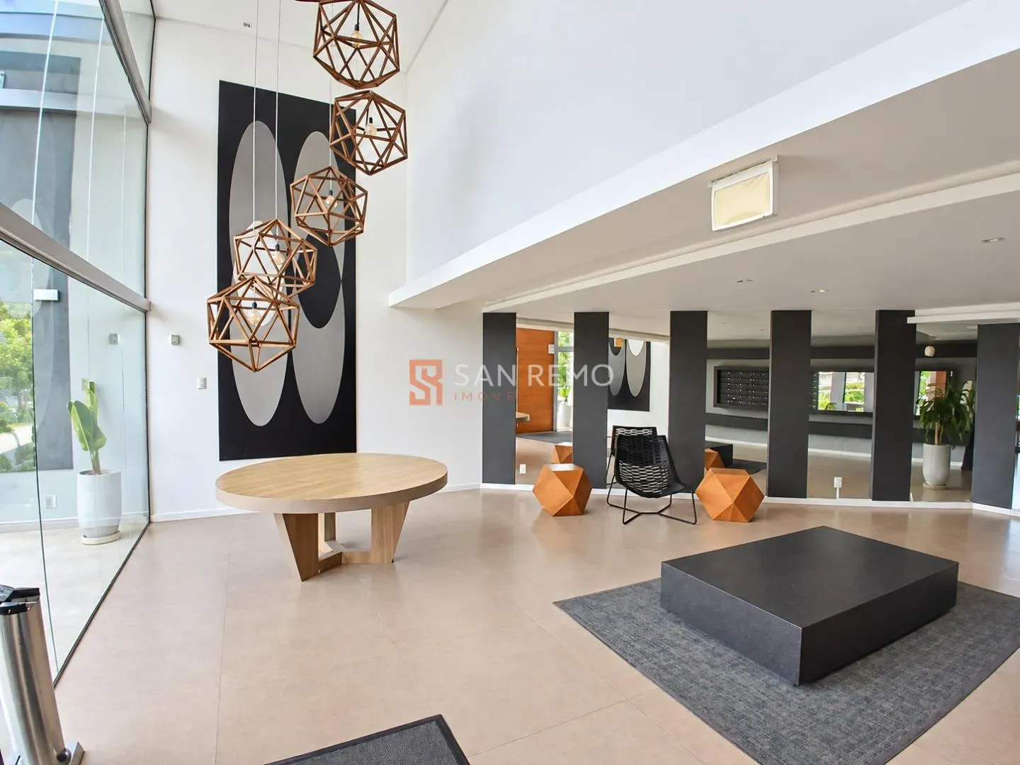 Glass-enclosed balcony in a 3-bedroom apartment, 120 m² — photo 27