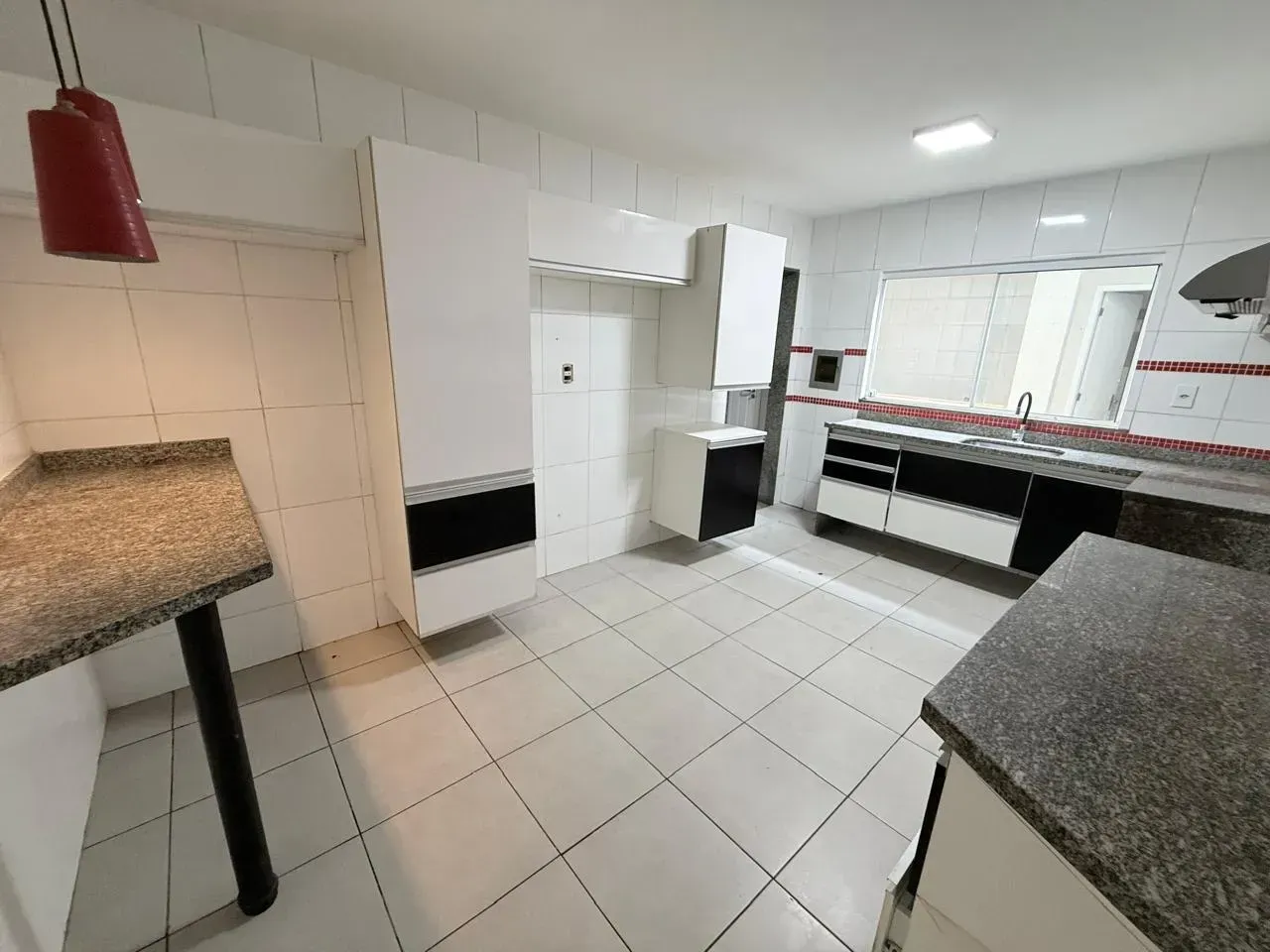 4 quartos e closet: casa de 280 m² — photo 9