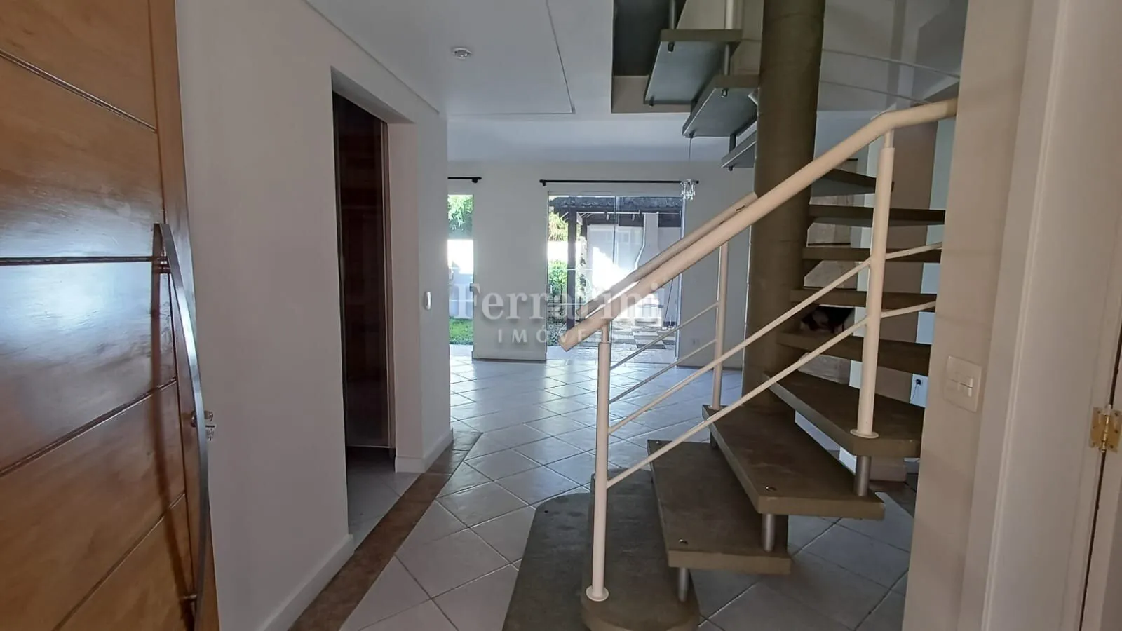 Rental house with 3 bedrooms and 4 bathrooms — photo 6