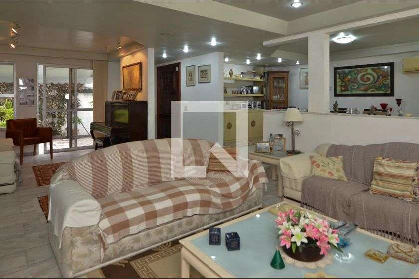 House for rent with 7 bedrooms and open-plan kitchen — photo 12