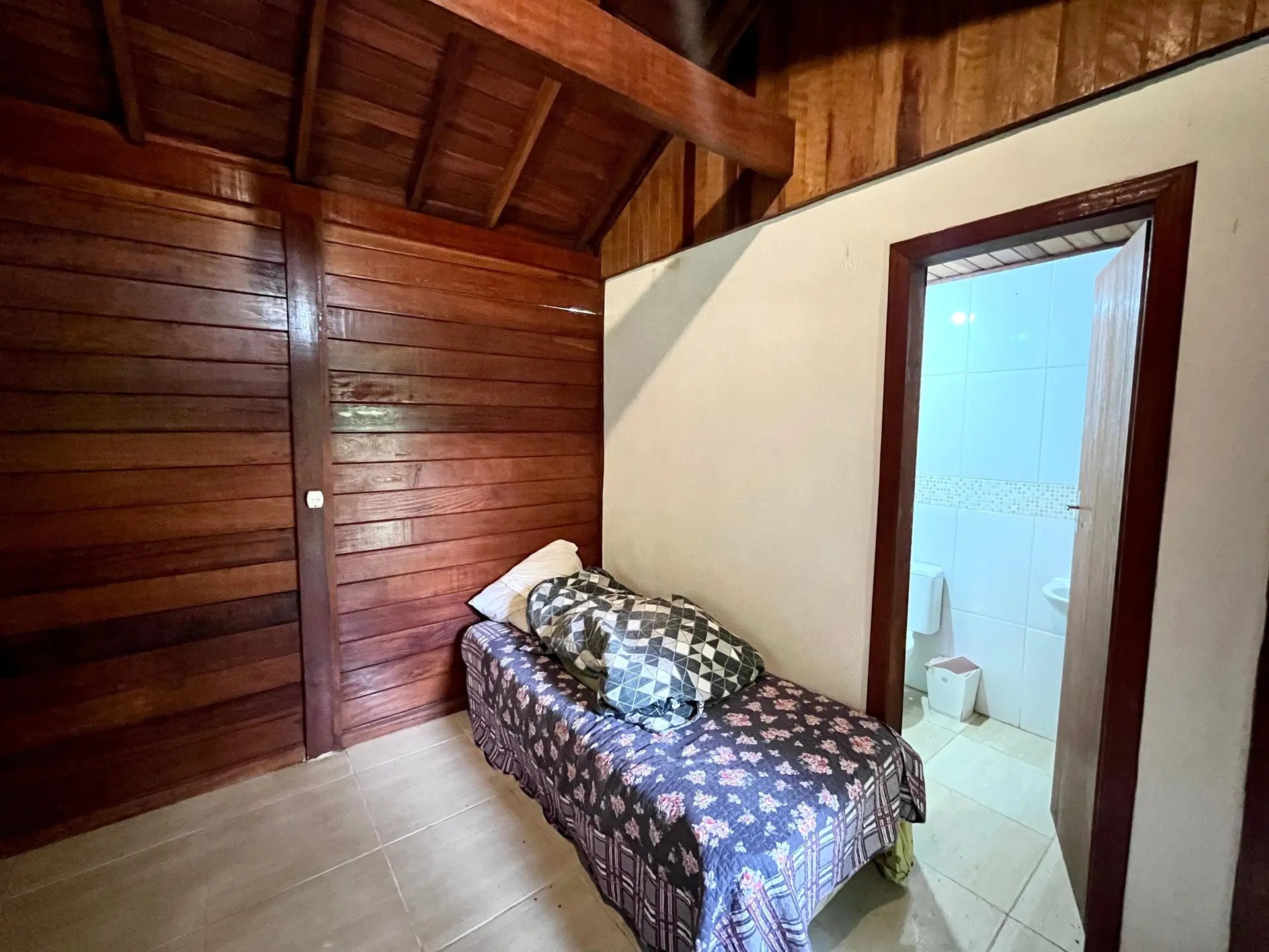 6-bedroom house with a washing machine — photo 19