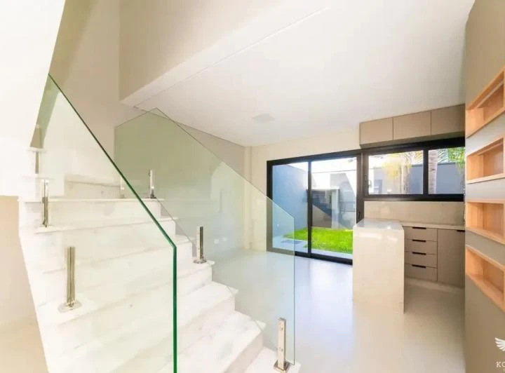 Unfurnished house with 3 bedrooms, suite and balcony, 1 spot — photo 10