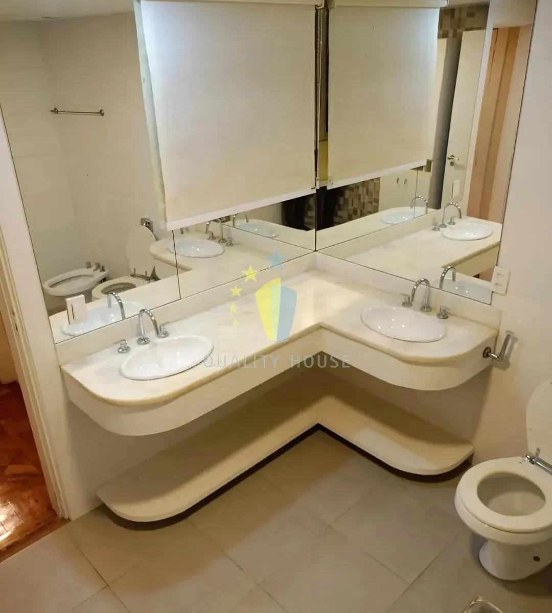 Apartamento de 280 m² com 4 quartos e 2 banheiros — photo 2