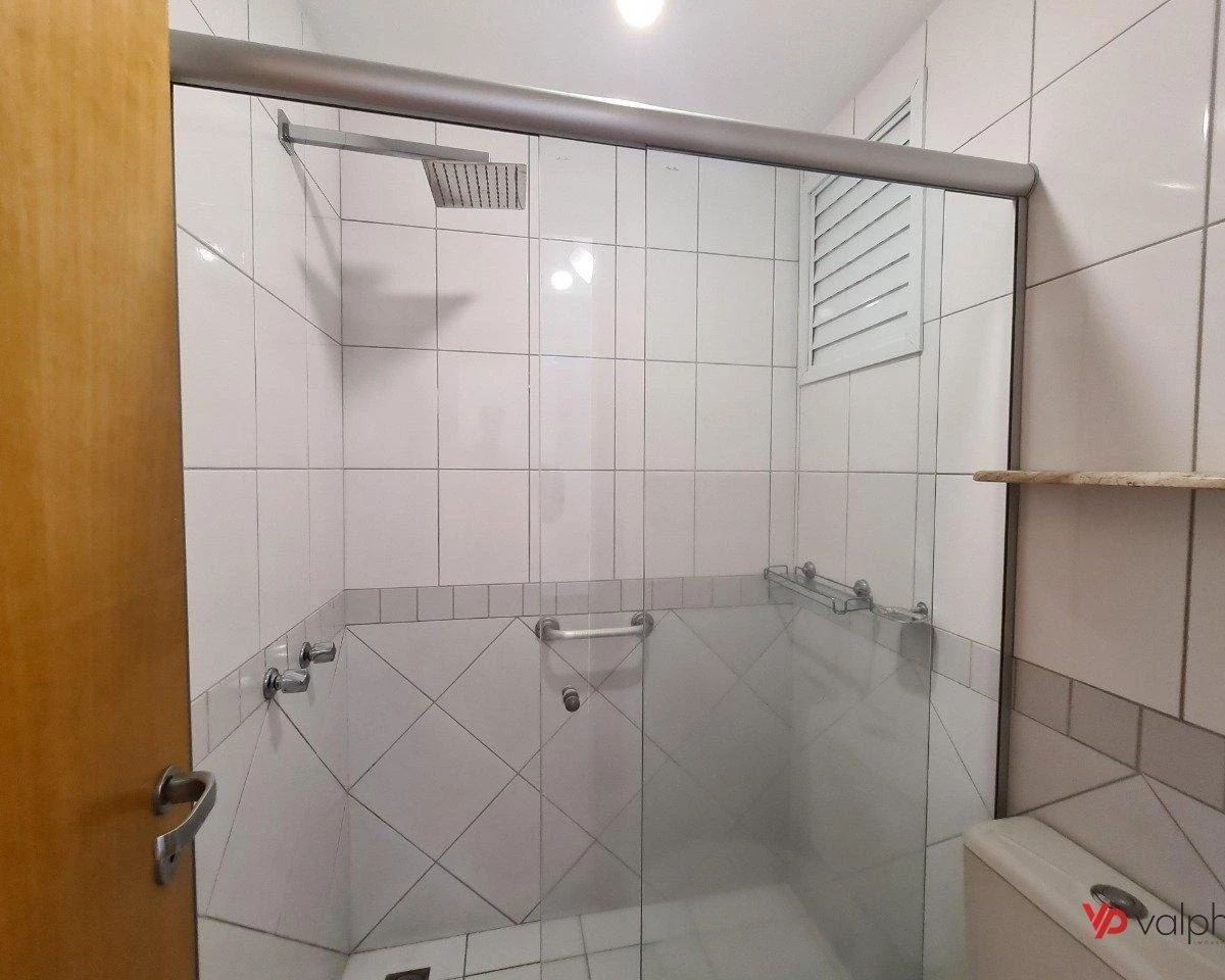 Furnished apartment, 39 m², with a grill on the balcony — photo 47