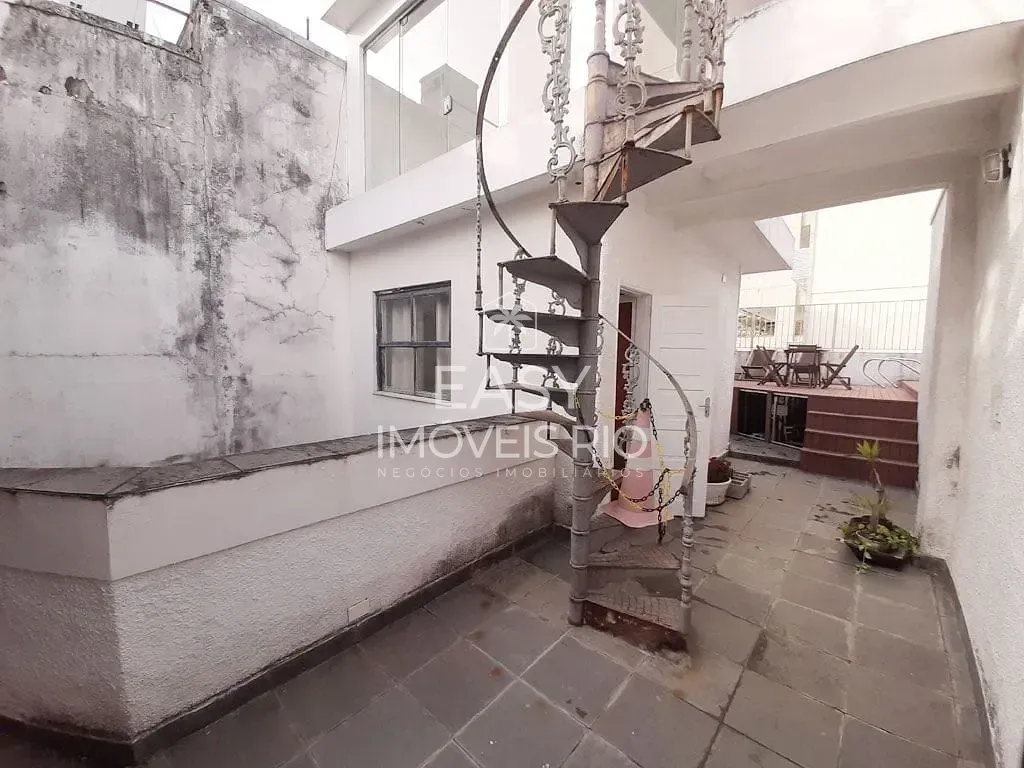 Квартира 315 м² з 4 спальнями та 2 паркомісцями — photo 36